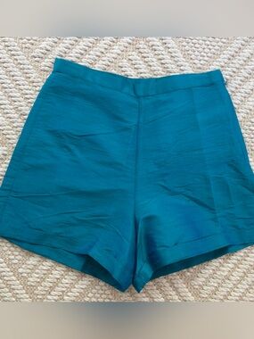 Julia Amory Dupioni silk Kelly Shorts size small